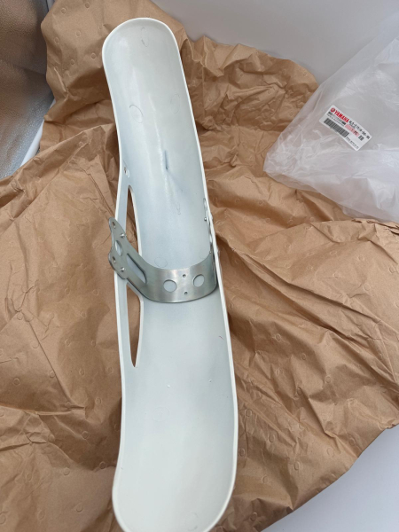 YAMAHA RD250LC RD350LC 4L0 KOTFLÜGEL VORNE FRONT FENDER 4L0-21510-00-36 ORIGINAL NEU